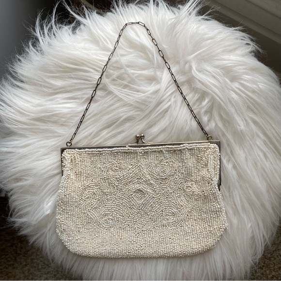 Vintage Handbags - Vintage Beaded Purse